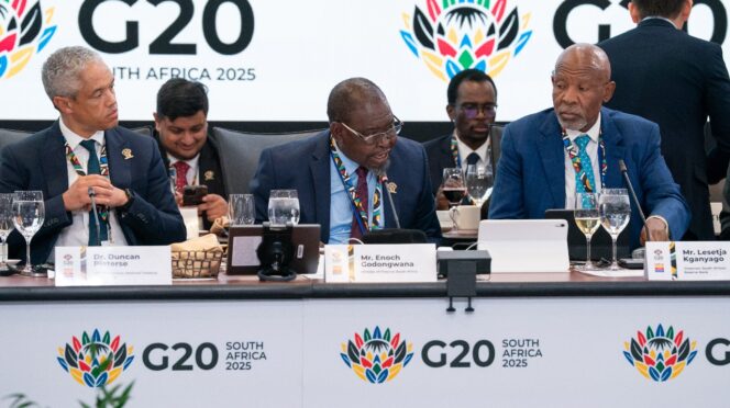 Reunión de miembros del G20 :: Shutterstock