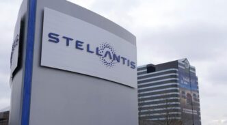 Sede de Stellantis :: The Officer