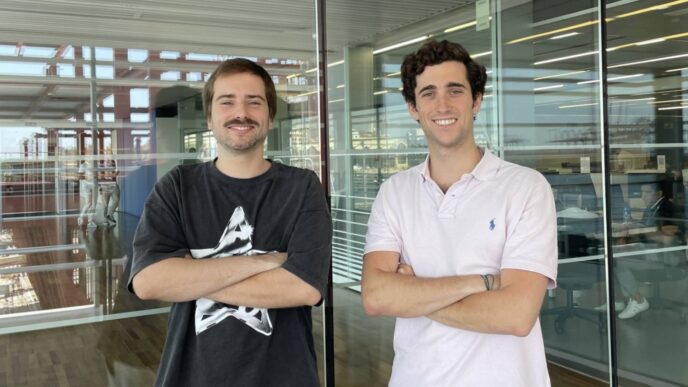 Ignacio Lozano, y Javier Latasa, fundadores de Komvo