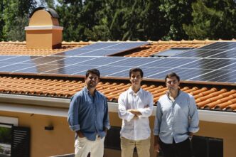 Miembros de Bling Energy