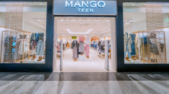 Escaparate de Mango Teen