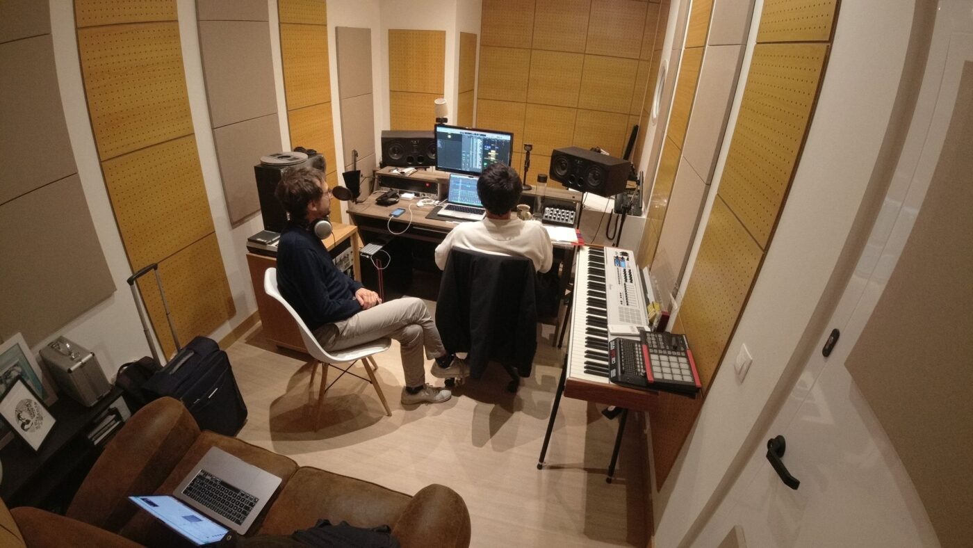 Ramón Vives en su estudio