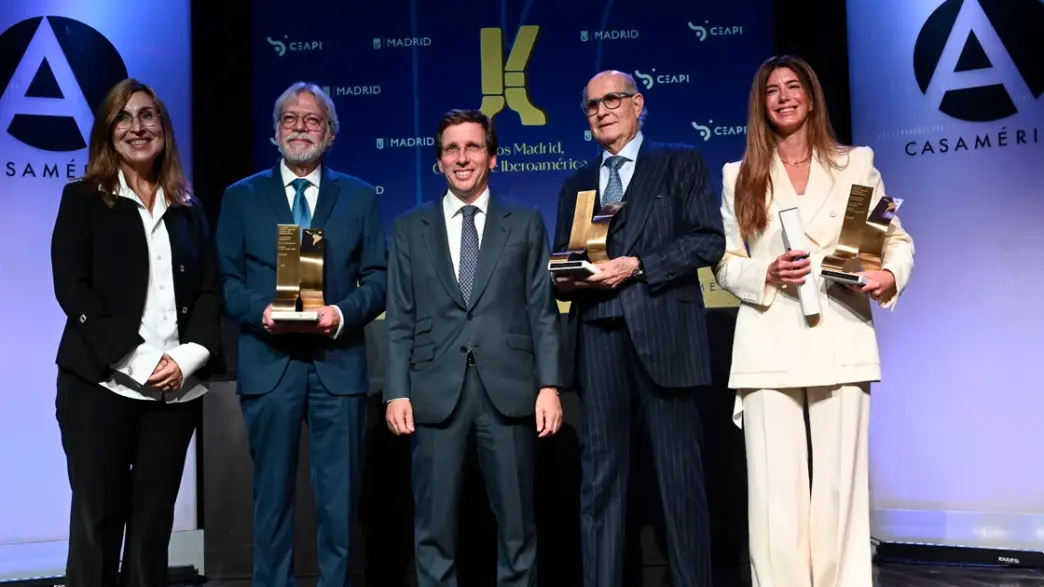 Núria Vilanova, Luis Amodio, José Luis Martínez-Almeida, Juan Antonio Pérez Simón y Paula Quinteros