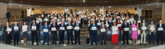 Grupo de asistentes al foro