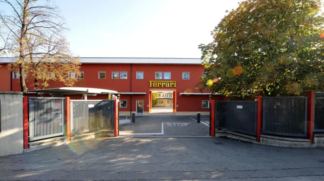 Entrada histórica de Ferrari
