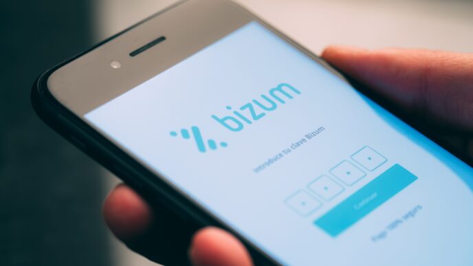 Usuario utilizando Bizum