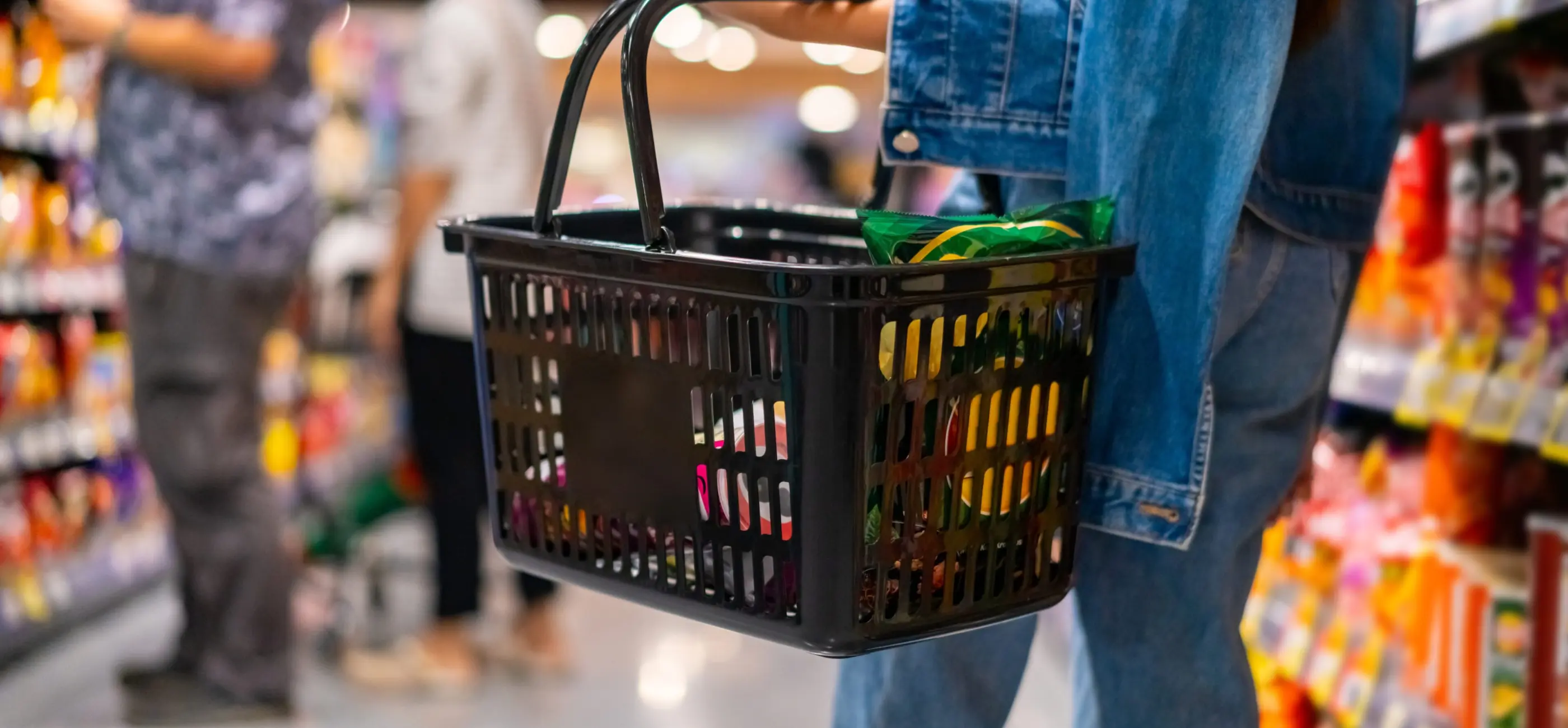 Mujer comprando