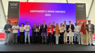Foto de familia de los premiados en los Santander X Spain Awards 2025