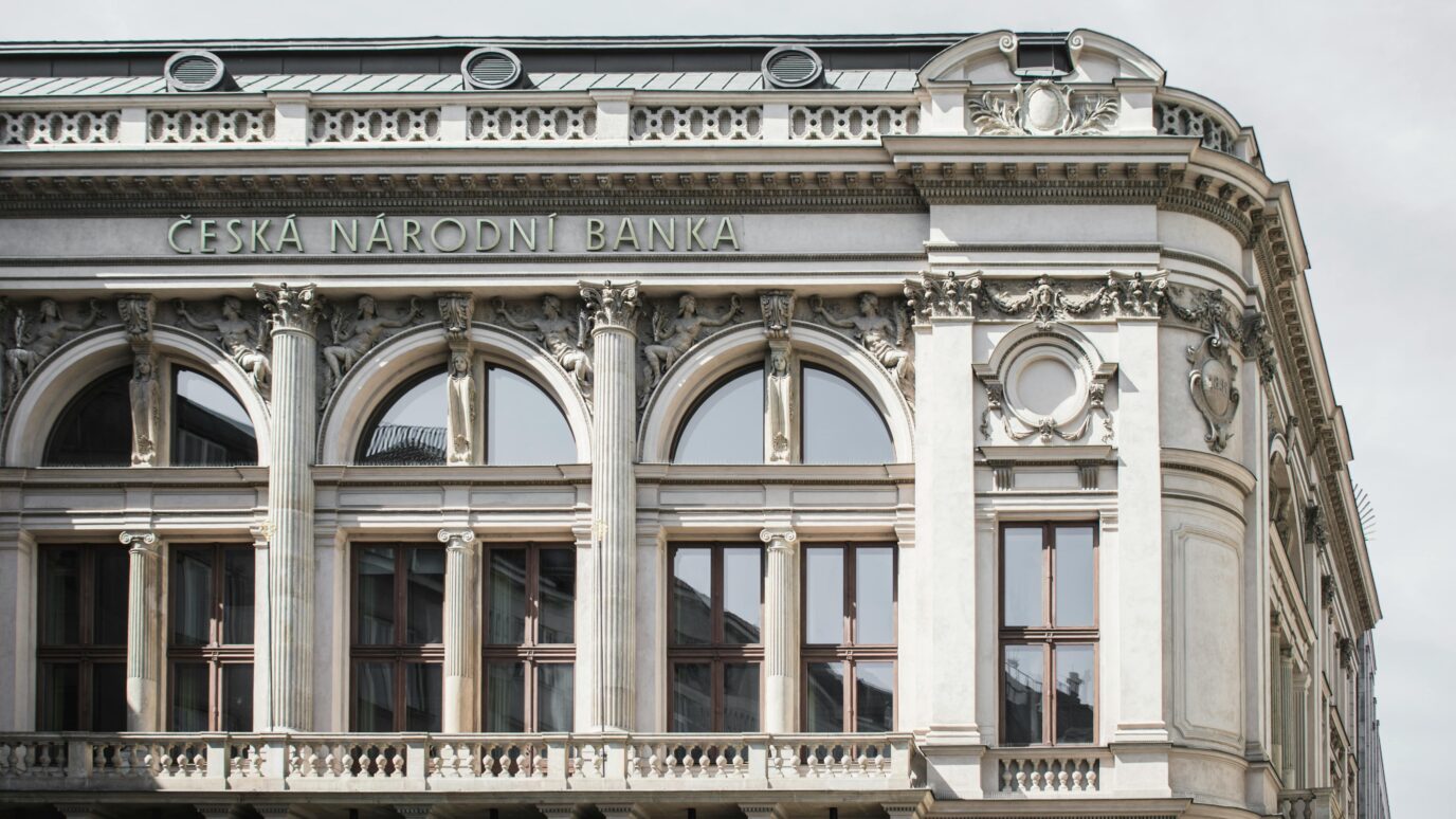 Fachada del Banco Nacional Checo