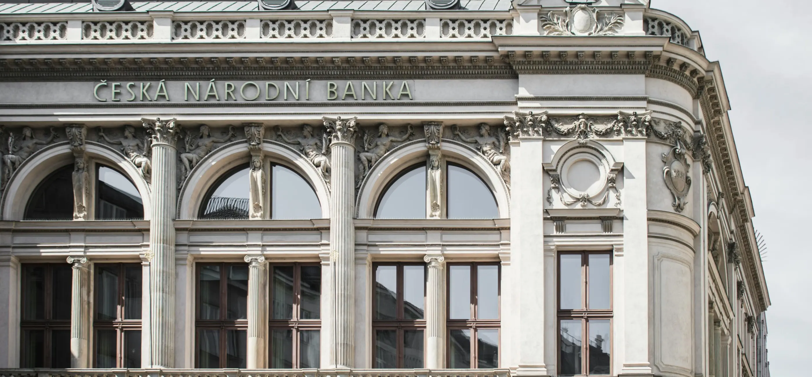 Fachada del Banco Nacional Checo