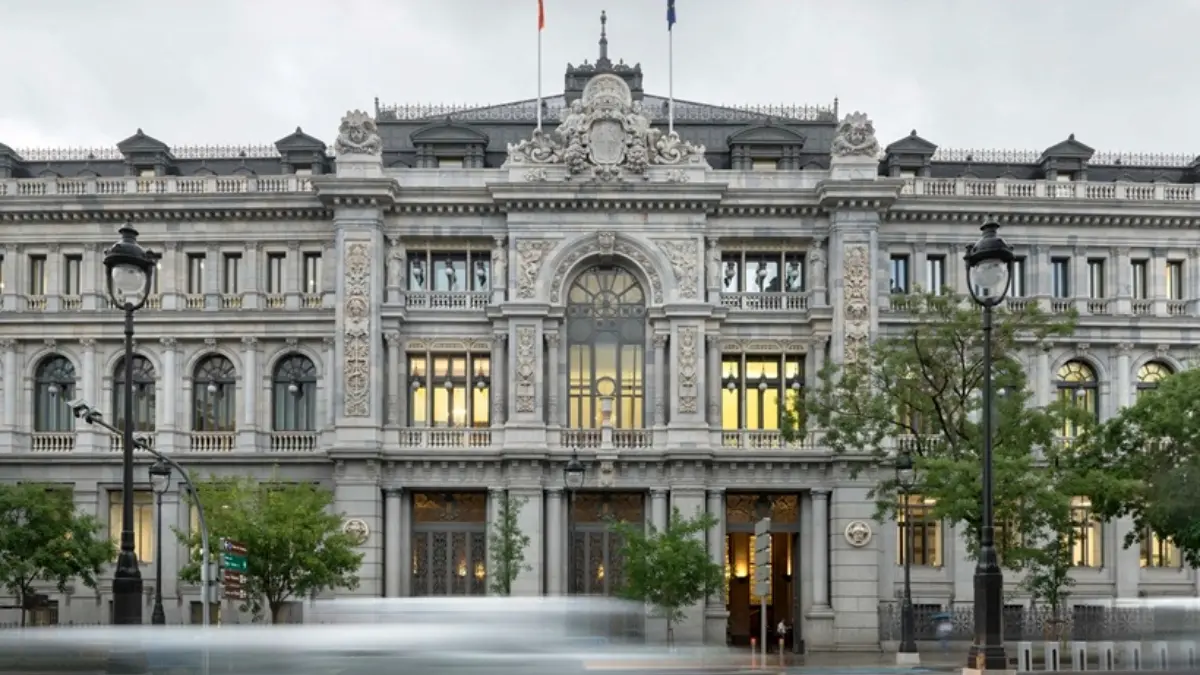 Fachada del Banco de España