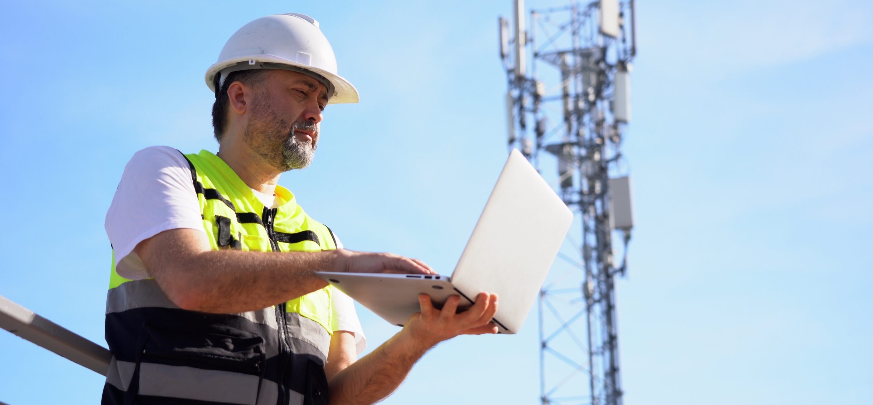 Trabajador de una red telefónica