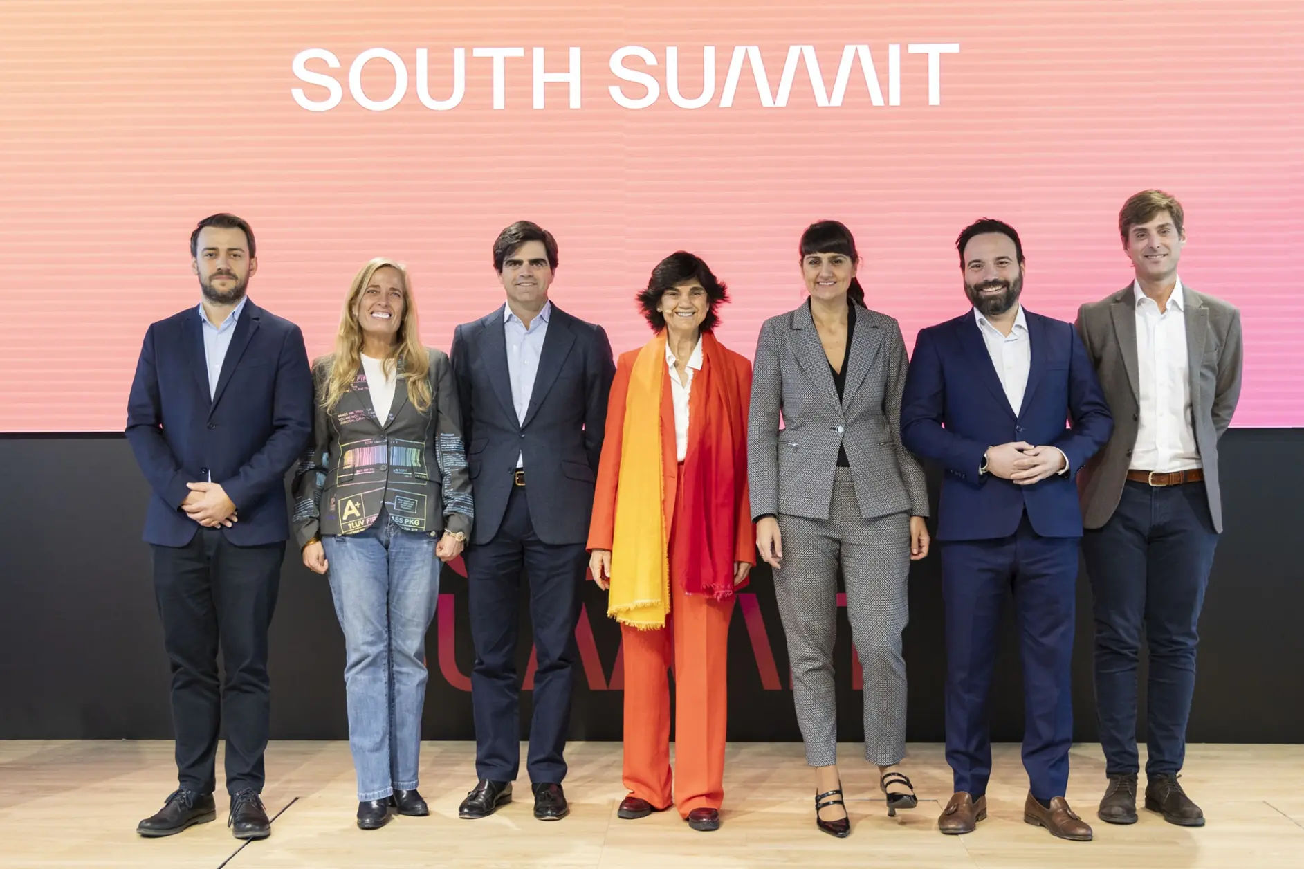 Foto de familia de la presentación del estudio