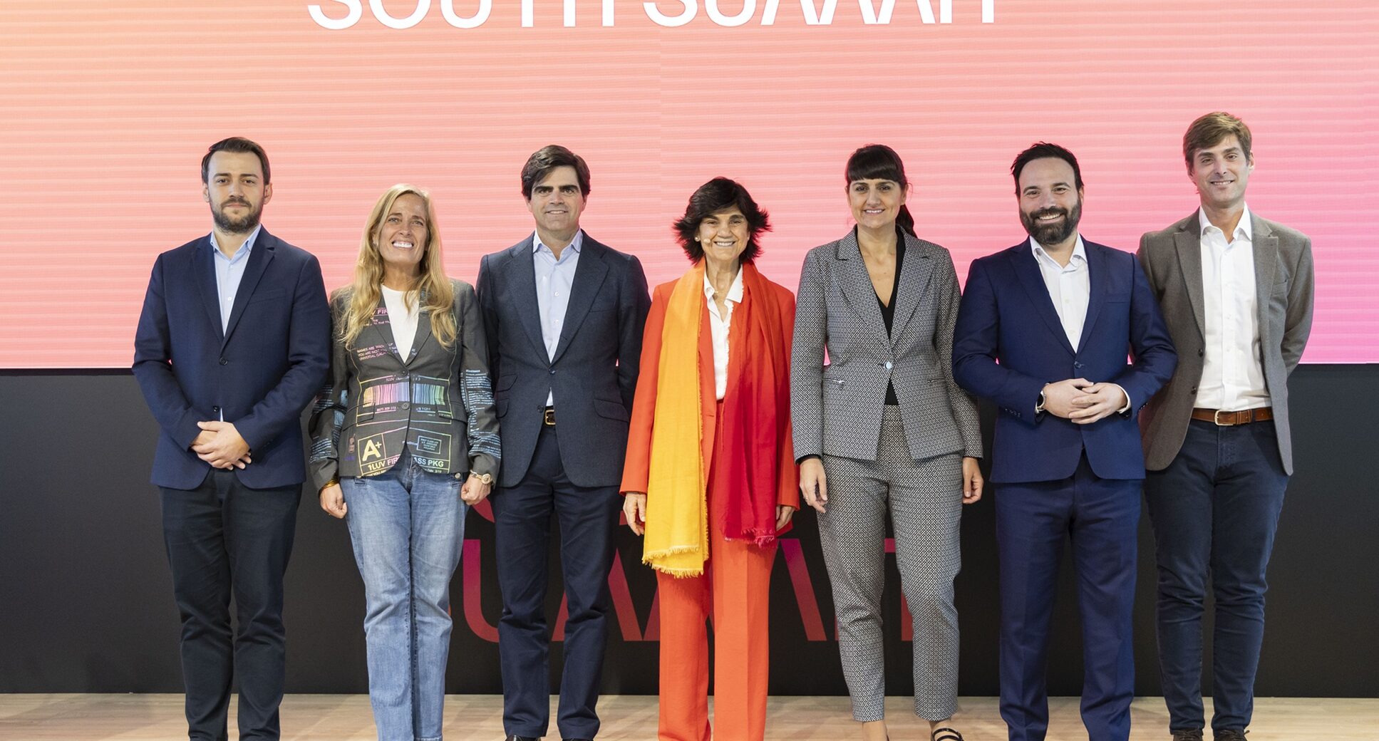 Foto de familia de la presentación del estudio