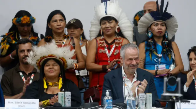 Un momento de un debate durante el COP30