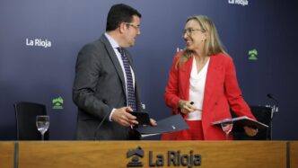 Alfonso Dominguez y Belinda Leon, consejeros responsables de la política económica.