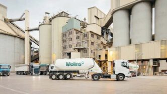 Camión de cemento de Molins