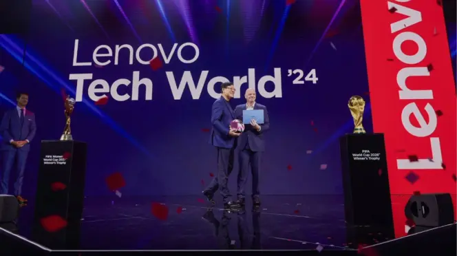 Gianni Infantino, Presidente de la FIFA y Yuanqing Yang, CEO de Lenovo