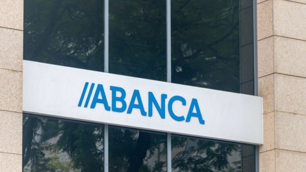 Fachada de oficinas de Abanca