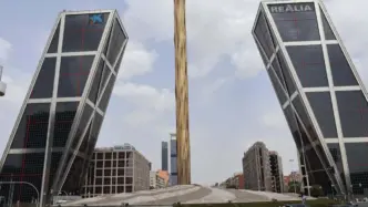 Puerta de Europa (Torres KIO), Plaza de Castilla, en Madrid, España