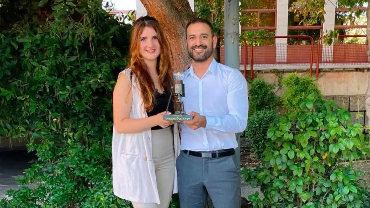 Rebeca Calvo Barros y Javier Alejandro Serrano, fundadores de Mentiness