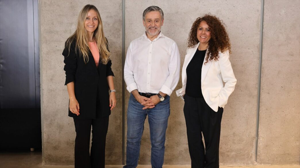 Iryna Billaleva, Vicente Navarro e Isabel Jiménez.