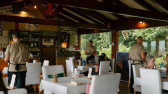 Salón de Los Llaureles