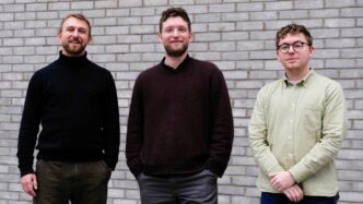 Steve Kench, Sam Cooper e Isaac Squires, fundadores de Polaron