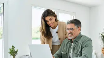 Equipo aplicando Verifactu
