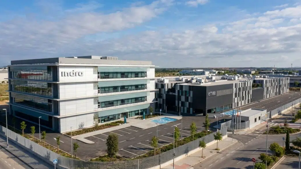 Recreación de una fusión de las sedes de las dos empresas :: Hecho con IA / Propós