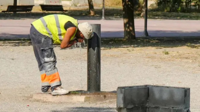 Trabajador de la construcción expuesto a riesgos
