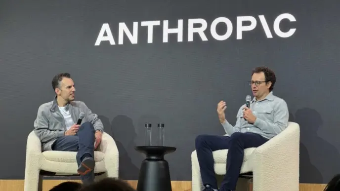 Dario Amodei, CEO de Anthropic durante una charla