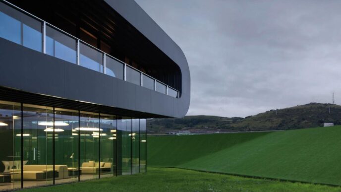 Fachada de las oficinas de IDOM en Bilbao