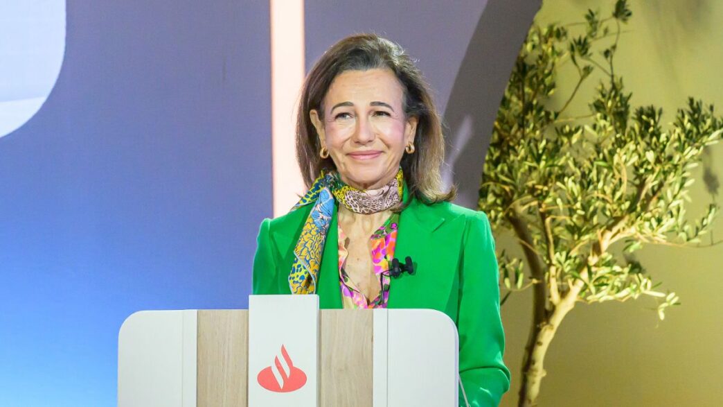 Ana Botín durante la última junta de accionistas de Banco Santander