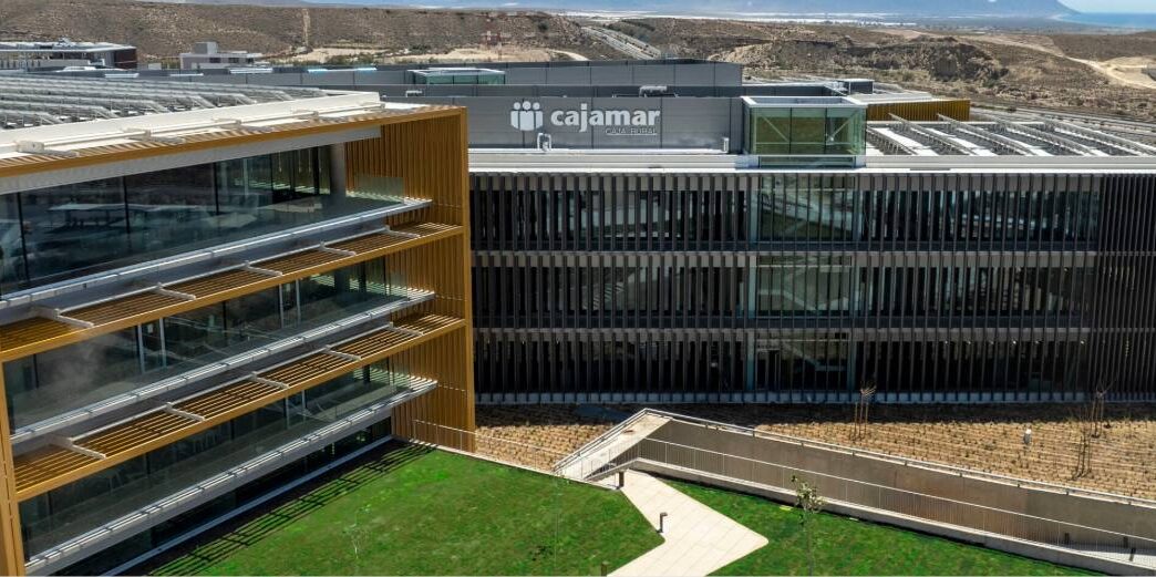 Exterior de la sede de Cajamar