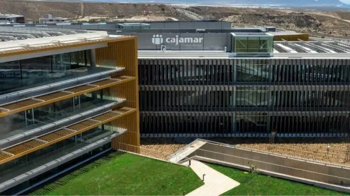 Exterior de la sede de Cajamar