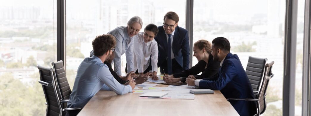 Un grupo de managers reunidos