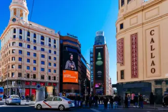 Plaza publicitaria de Callao :: Mbrand