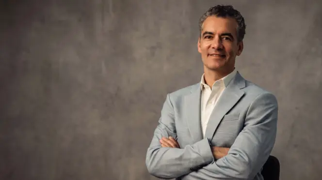 Luis Ignacio Lucas, director general de Caja Rural de Aragón