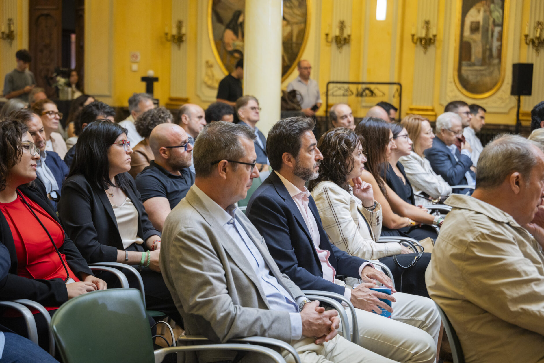 El público atendió la jornada con mucho interés :: Undersummit