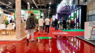 El agua irrumpe en los pasillos de IFEMA durante la celebración de Fruit Attraction